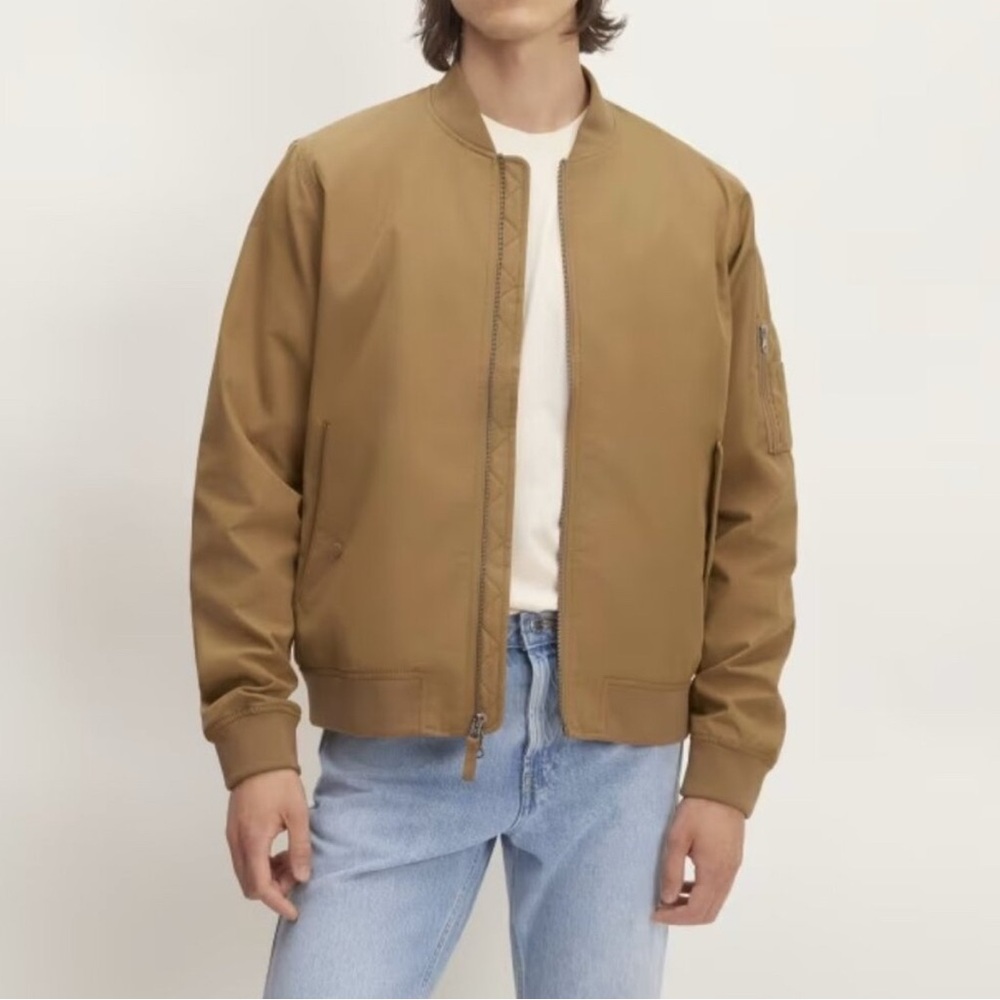 Everlane Men The Bomber Jacket | Uniform
Toasted Coconut Brown Tan M